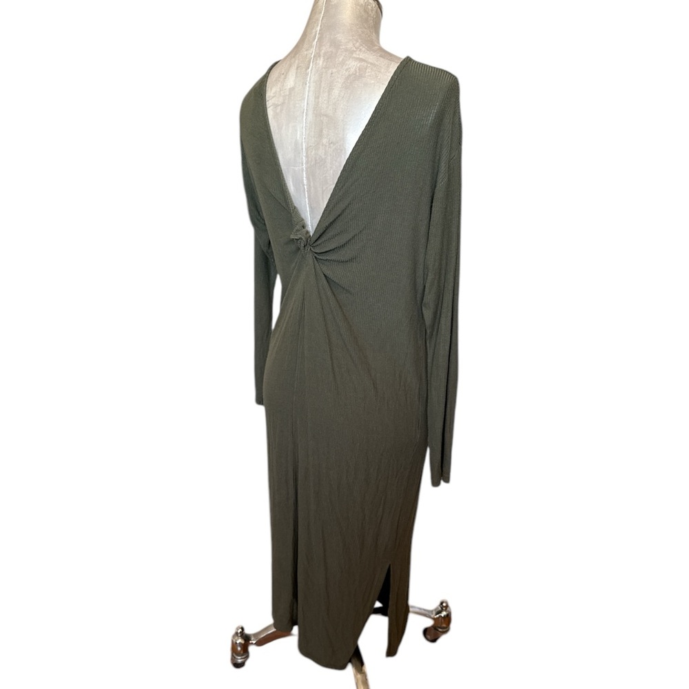 TopShop Women’s Lightweight Ribbed Dress Back Deep Vneck Twist Design size 6